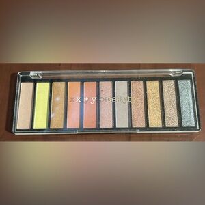 Vibrant Eyeshadow Palette - Yellow, Orange, and More